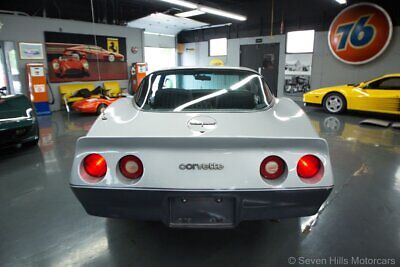 Chevrolet-Corvette-Coupe-1981-7