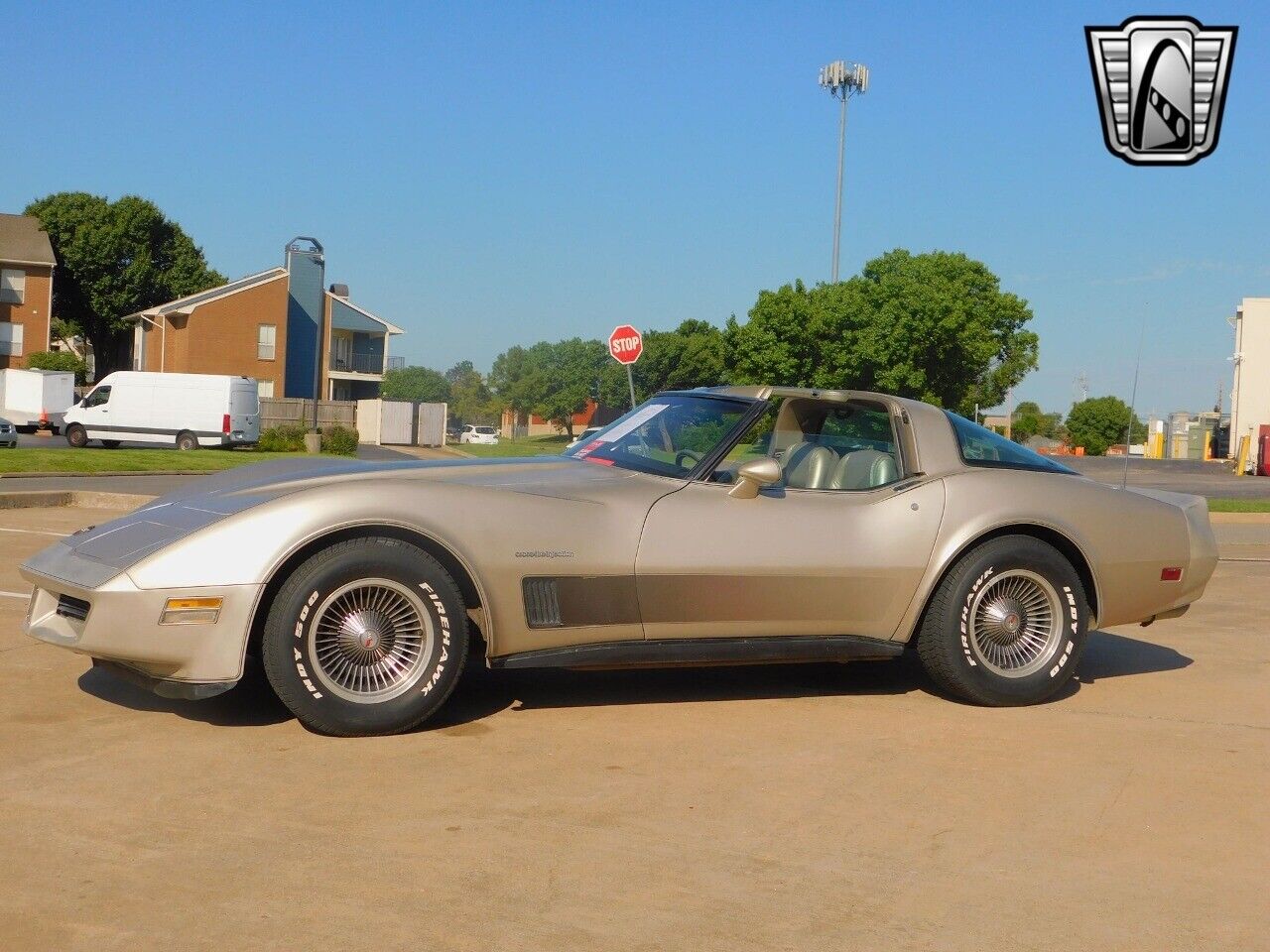 Chevrolet-Corvette-Coupe-1982-3