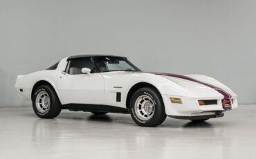 Chevrolet-Corvette-Coupe-1982-8