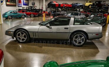 Chevrolet-Corvette-Coupe-1985-10