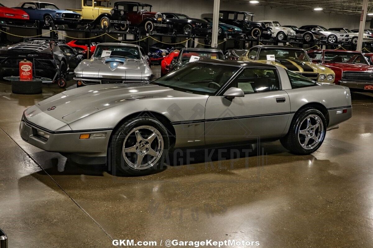 Chevrolet-Corvette-Coupe-1985-8