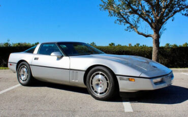 Chevrolet-Corvette-Coupe-1986-3