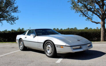 Chevrolet-Corvette-Coupe-1986-4