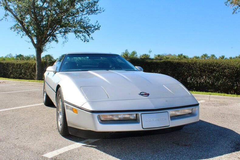 Chevrolet-Corvette-Coupe-1986-5