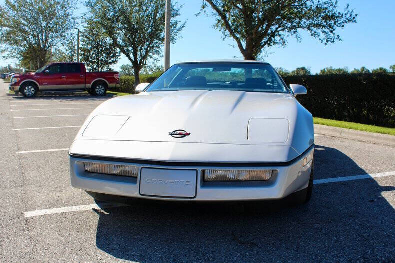 Chevrolet-Corvette-Coupe-1986-6