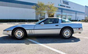 Chevrolet-Corvette-Coupe-1986-9