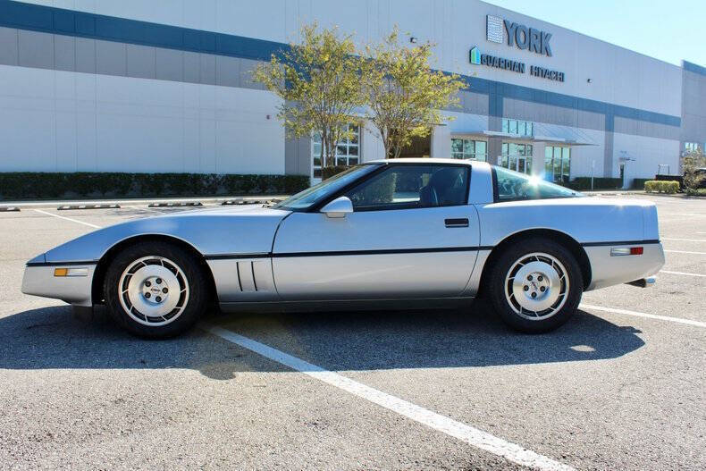 Chevrolet-Corvette-Coupe-1986-9