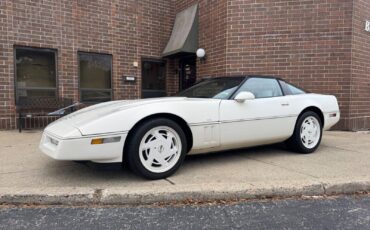 Chevrolet-Corvette-Coupe-1988-1