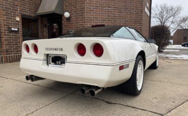 Chevrolet-Corvette-Coupe-1988-9