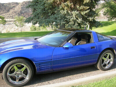 Chevrolet-Corvette-Coupe-1989-2