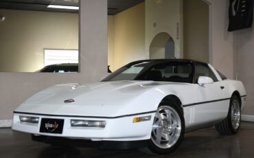 Chevrolet-Corvette-Coupe-1990-3