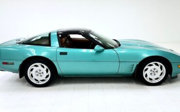 Chevrolet-Corvette-Coupe-1991-5