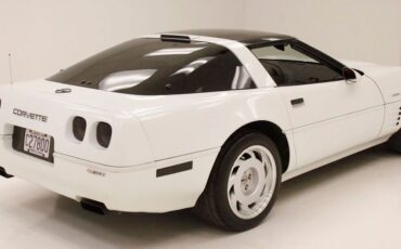 Chevrolet-Corvette-Coupe-1992-3