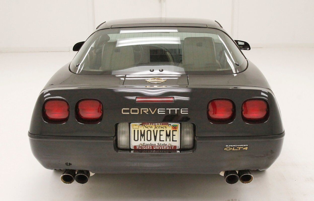 Chevrolet-Corvette-Coupe-1992-4