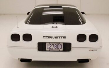 Chevrolet-Corvette-Coupe-1992-4