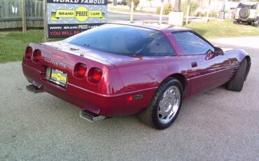 Chevrolet-Corvette-Coupe-1993-7