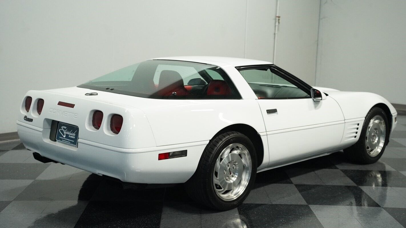 Chevrolet-Corvette-Coupe-1994-10