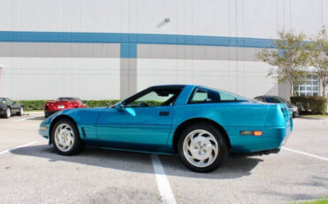 Chevrolet-Corvette-Coupe-1995-10