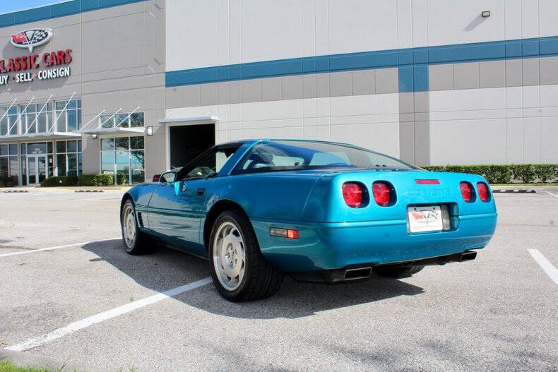 Chevrolet-Corvette-Coupe-1995-11