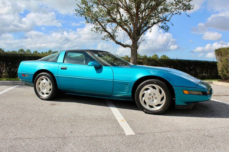 Chevrolet-Corvette-Coupe-1995-4