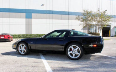 Chevrolet-Corvette-Coupe-1995-9