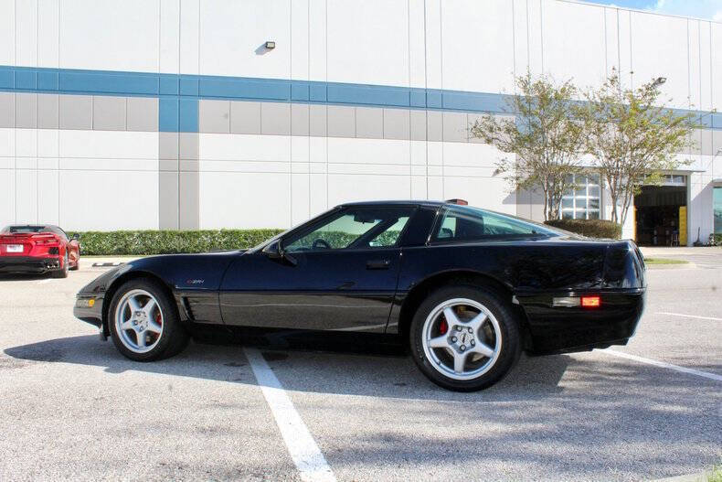 Chevrolet-Corvette-Coupe-1995-9