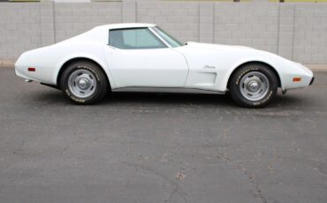 Chevrolet-Corvette-L-48-1975-1