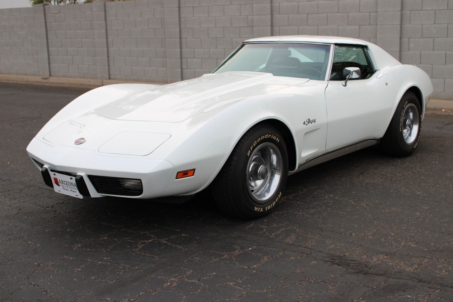 Chevrolet-Corvette-L-48-1975-10