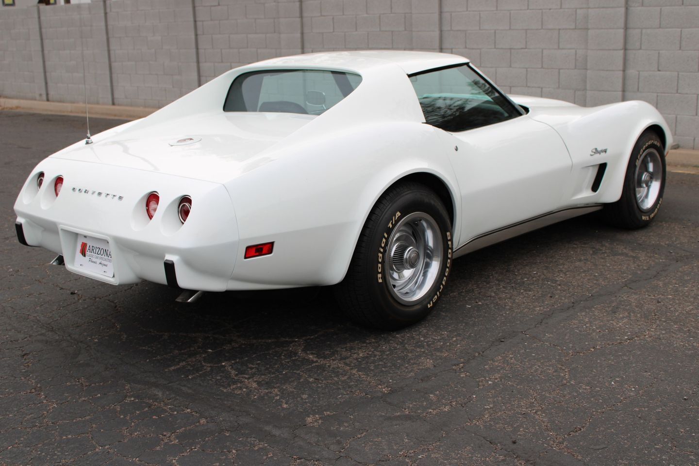 Chevrolet-Corvette-L-48-1975-31