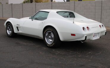 Chevrolet-Corvette-L-48-1975-4