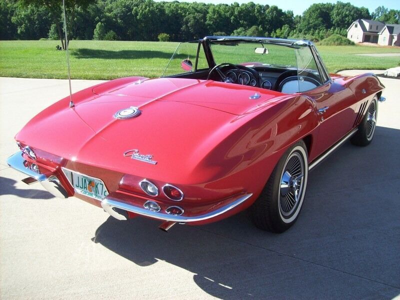 Chevrolet-Corvette-Stingray-Convertible-Cabriolet-1965-1