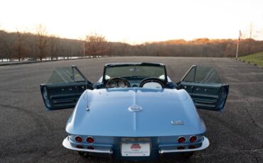 Chevrolet-Corvette-convertible-1967-1