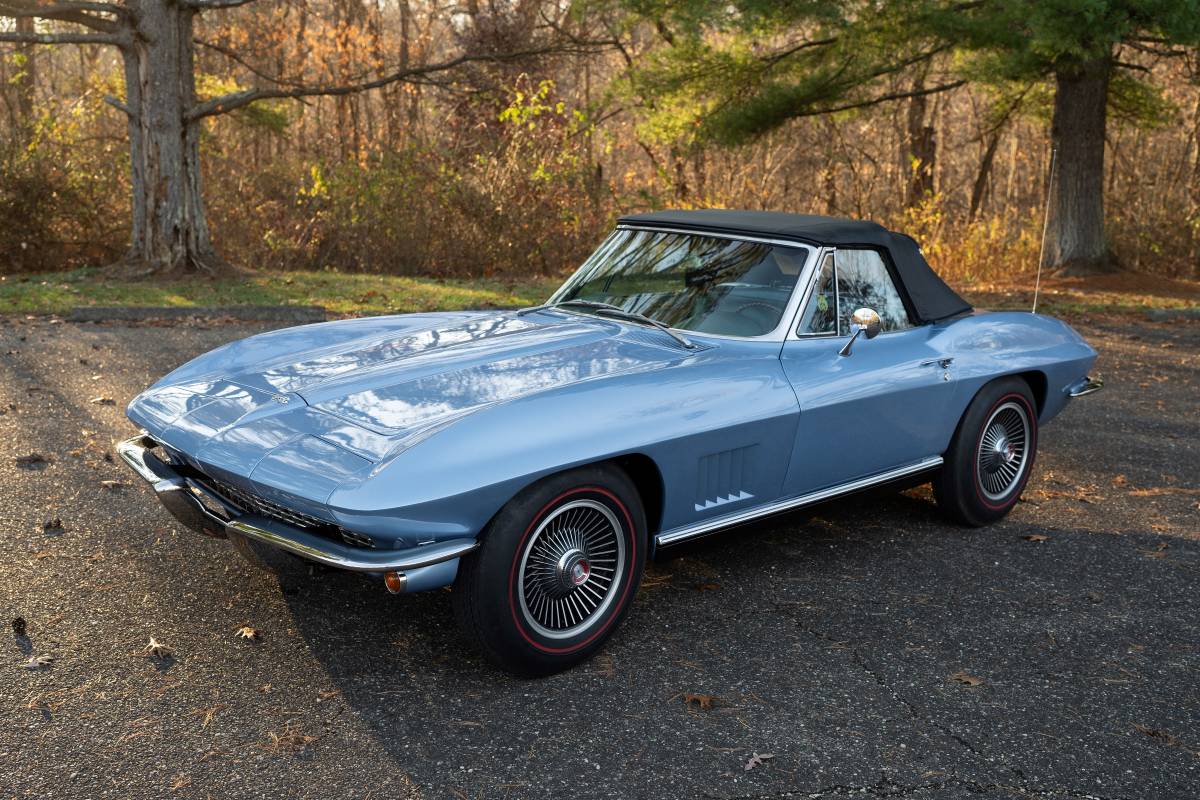 Chevrolet-Corvette-convertible-1967-7