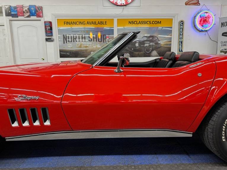 Chevrolet-Corvette-convertible-1969-9