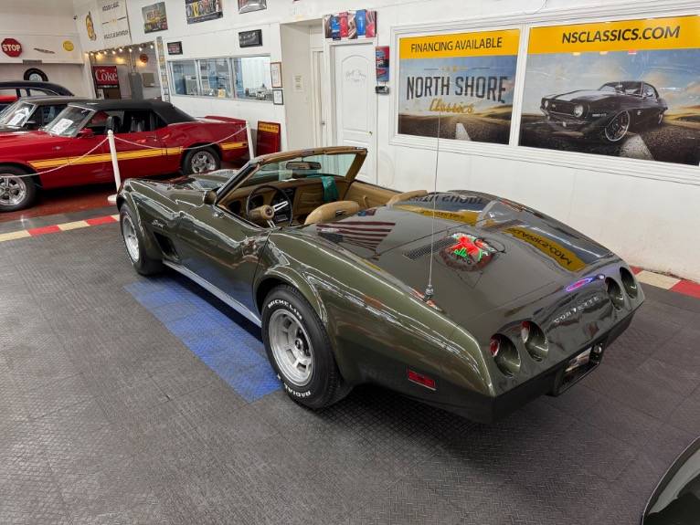 Chevrolet-Corvette-convertible-1974-5