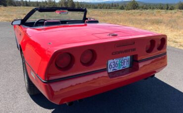 Chevrolet-Corvette-convertible-1986-1