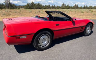 Chevrolet-Corvette-convertible-1986-3