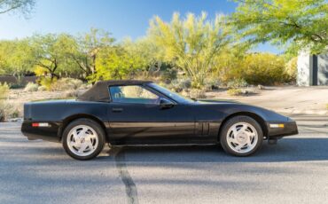 Chevrolet-Corvette-convertible-1989-3