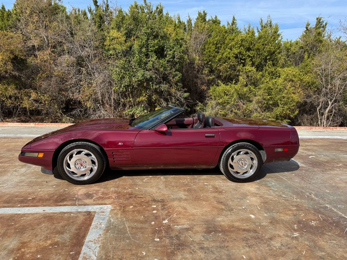 Chevrolet-Corvette-convertible-1993-19