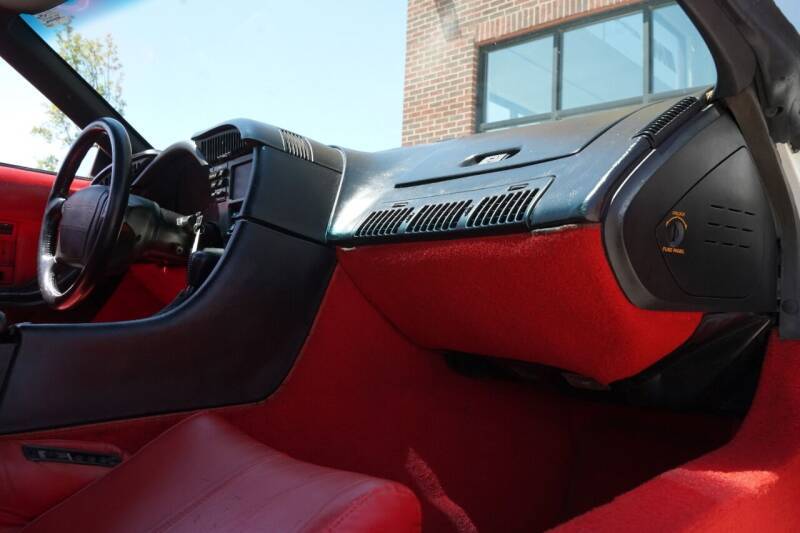 Chevrolet-Corvette-corvette-amp-convertible-1993-11