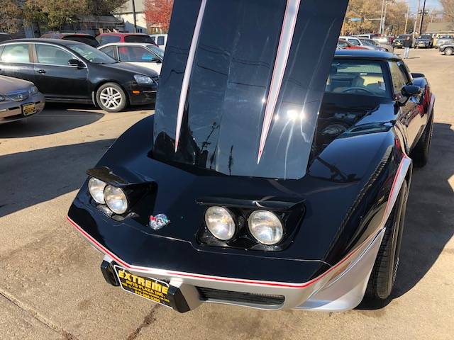 Chevrolet-Corvette-coupe-1978-14