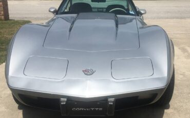 Chevrolet-Corvette-coupe-1978-9