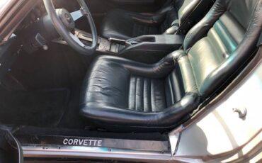 Chevrolet-Corvette-coupe-1979-7