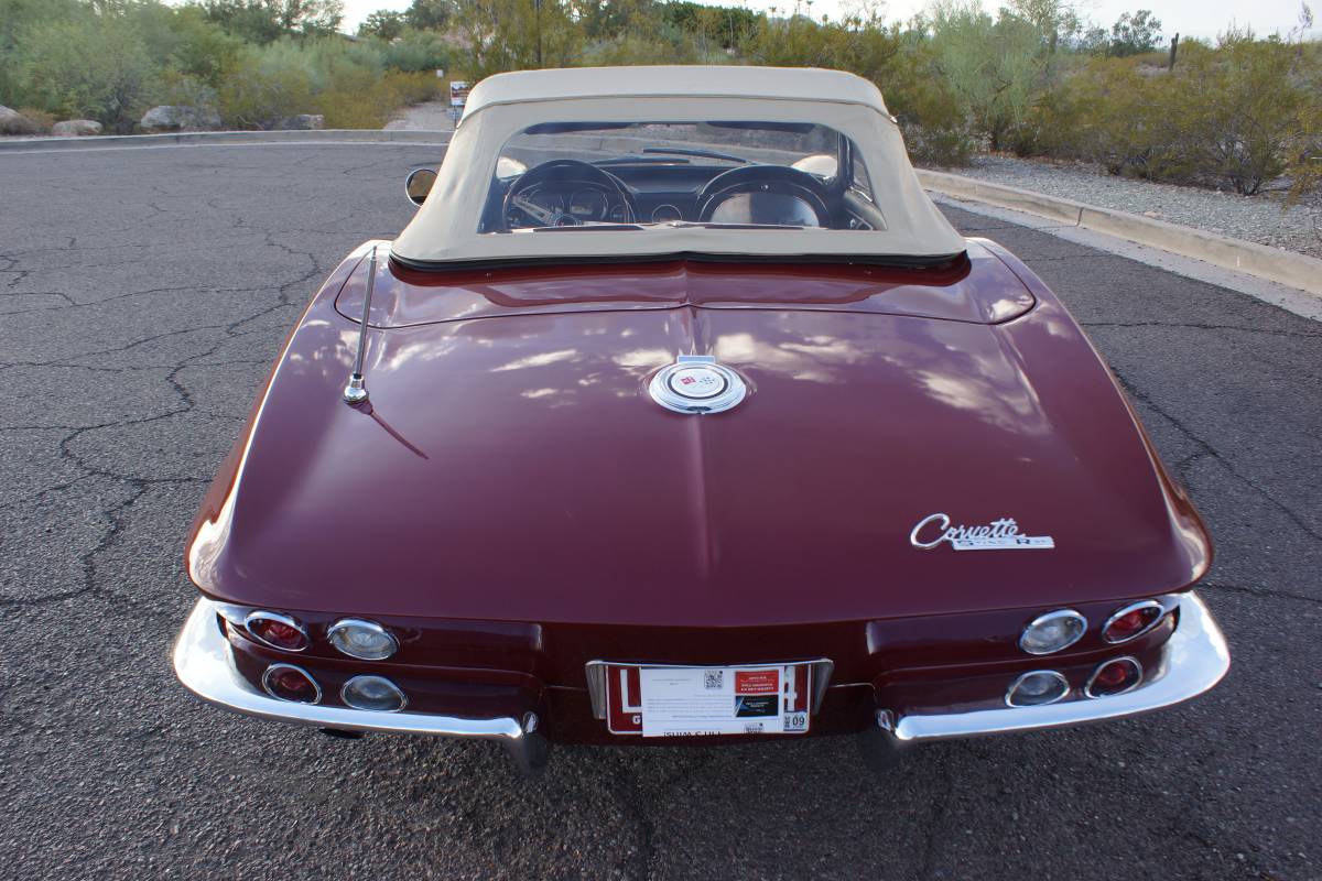 Chevrolet-Corvette-stingray-1965-14