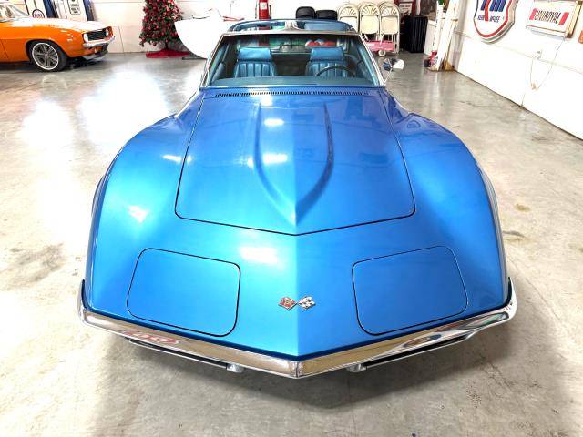 Chevrolet-Corvette-stingray-1969-6