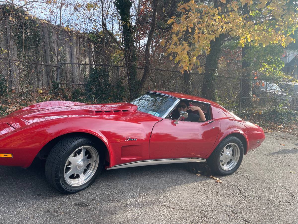 Chevrolet-Corvette-stingray-1974-12