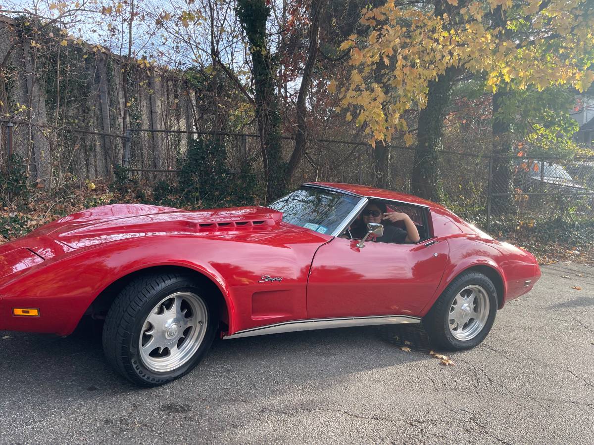 Chevrolet-Corvette-stingray-1974-13