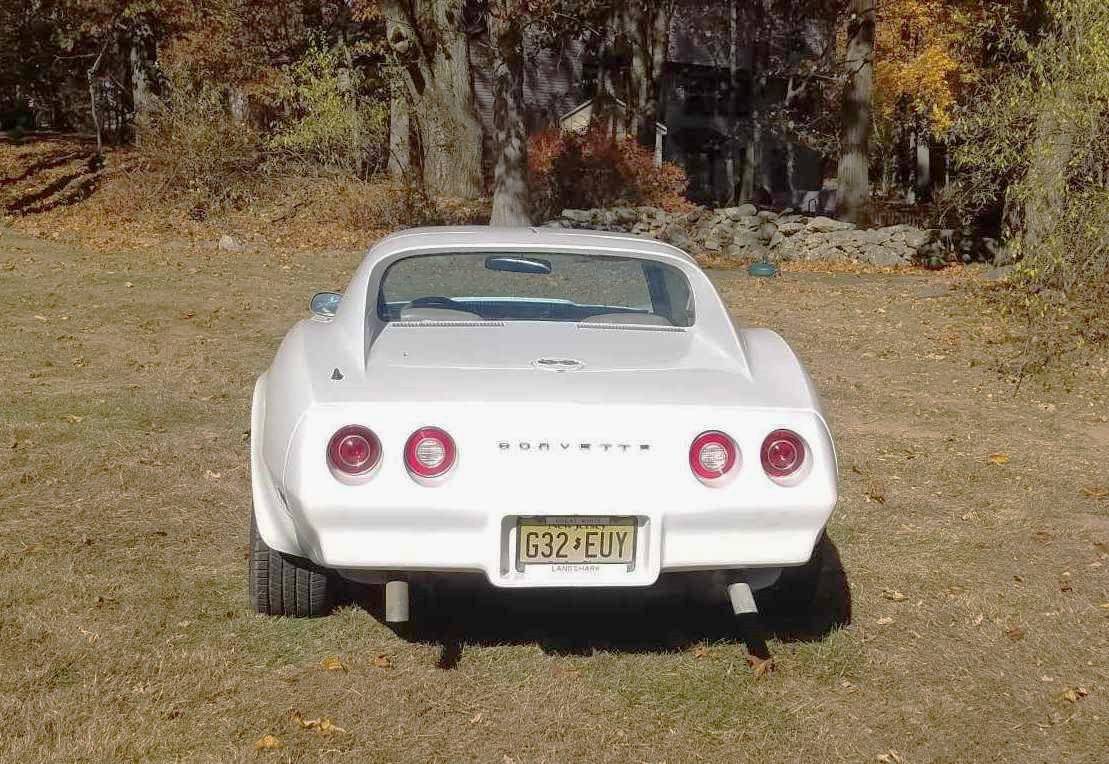 Chevrolet-Corvette-stingray-1974-6