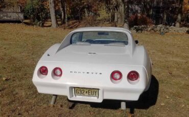 Chevrolet-Corvette-stingray-1974-7