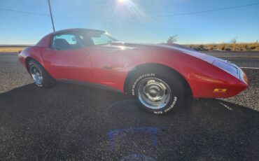 Chevrolet-Corvette-stingray-1975-4